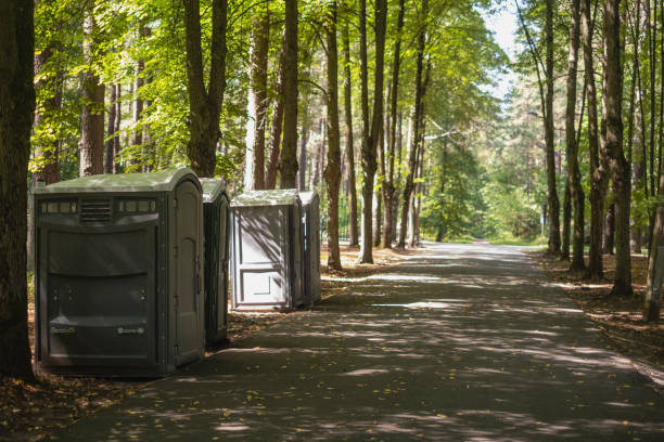 Best Porta potty rental near me  in Clinton, OH